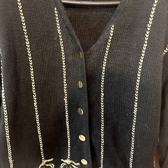 Lise J. Black cardigan sweater with gold braiding & embroidery - Picture 3 of 5